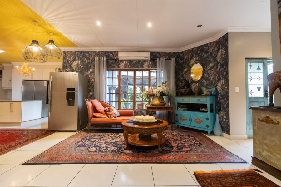 3 Bedroom Property for Sale in Safari Gardens North West